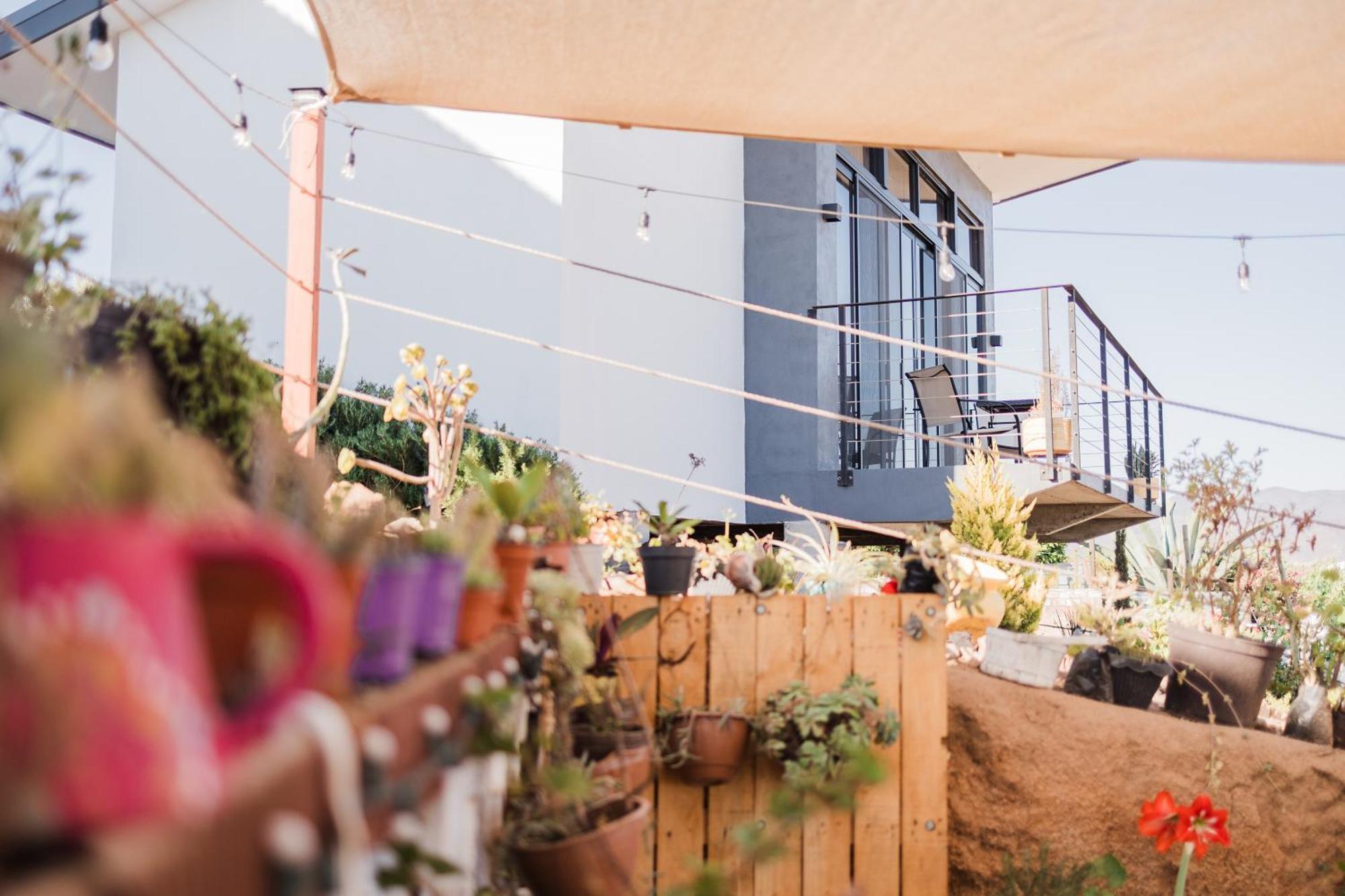Vl Uno Bed and Breakfast Ενσενάντα Εξωτερικό φωτογραφία