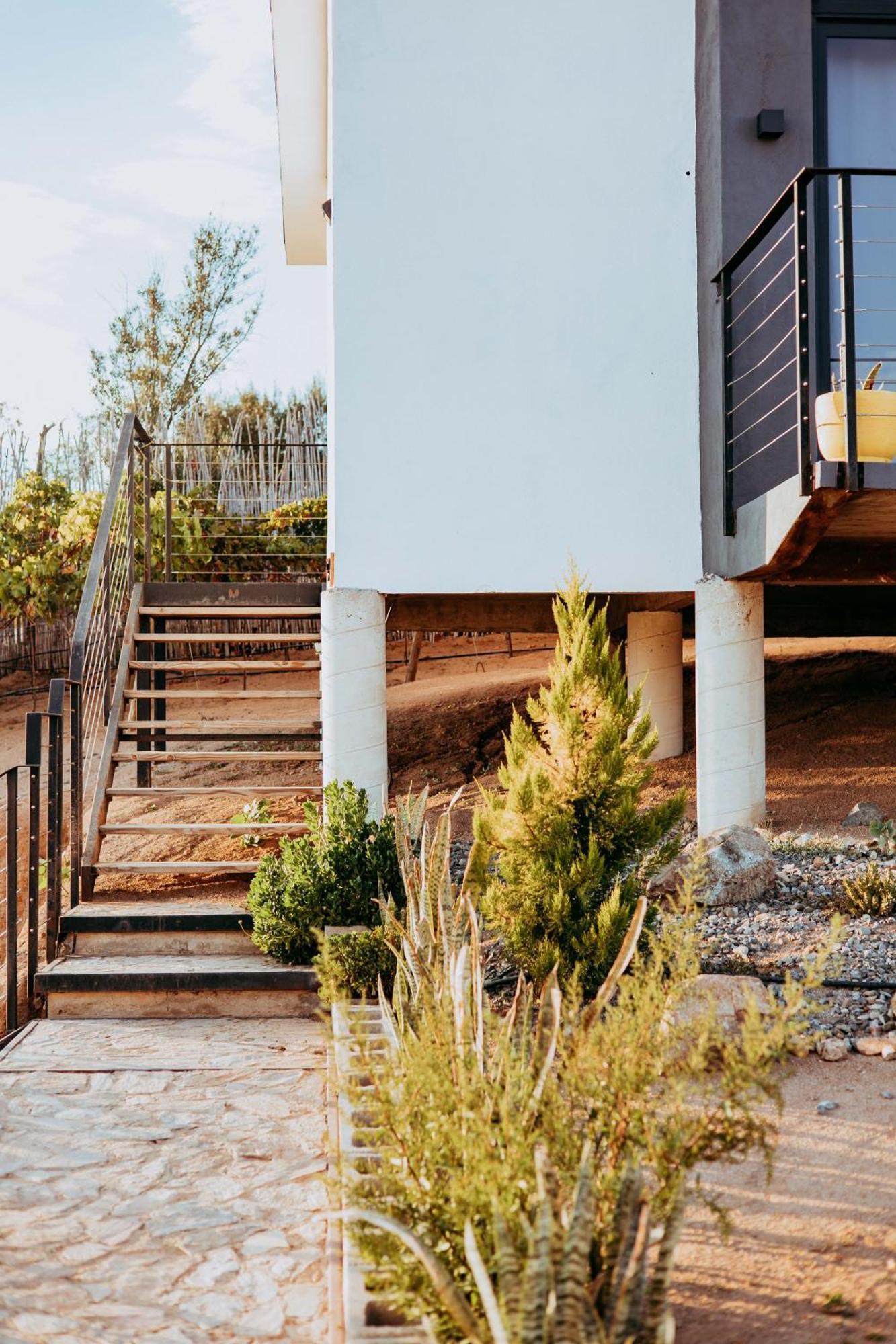 Vl Uno Bed and Breakfast Ενσενάντα Εξωτερικό φωτογραφία