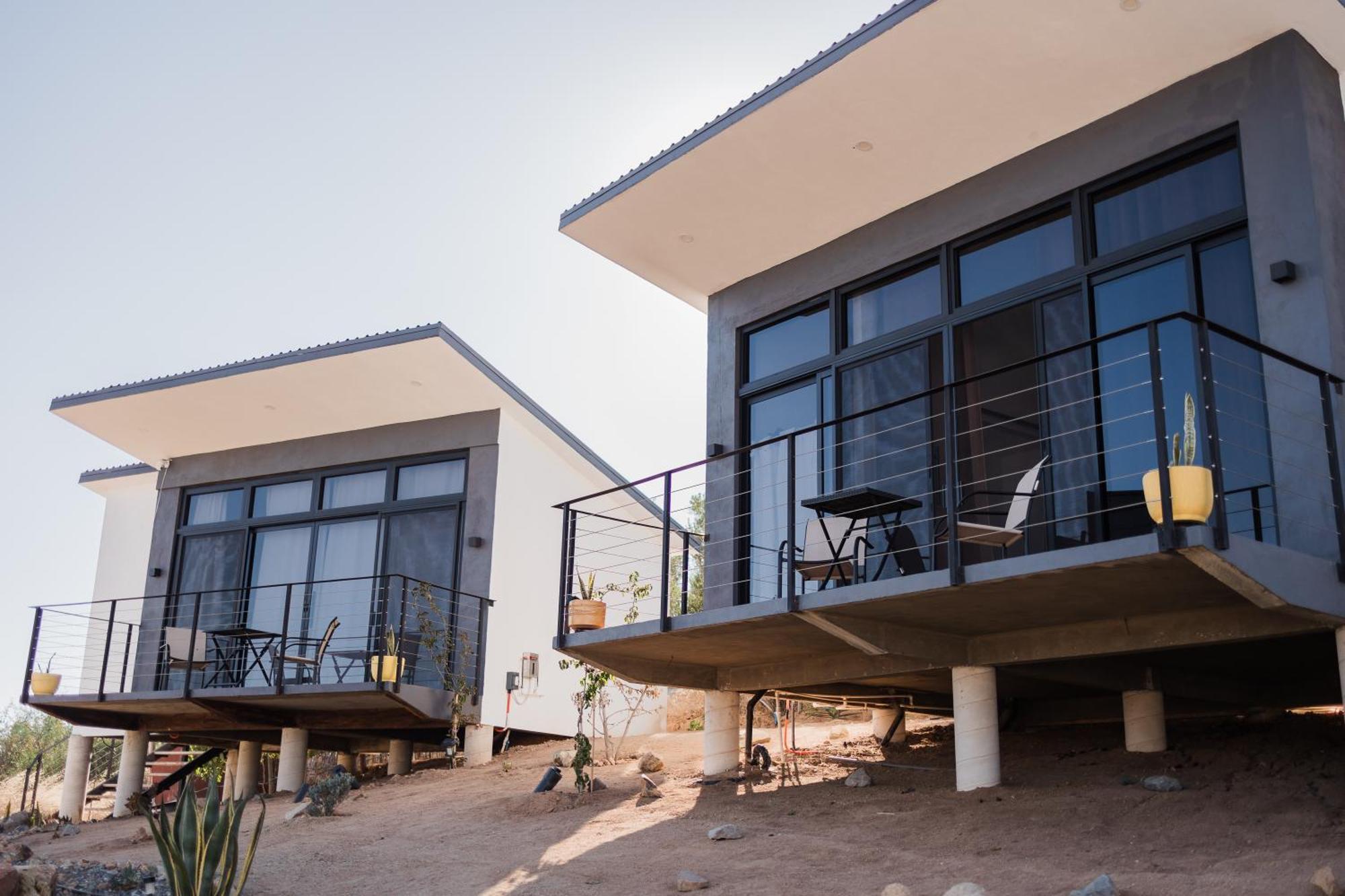 Vl Uno Bed and Breakfast Ενσενάντα Εξωτερικό φωτογραφία