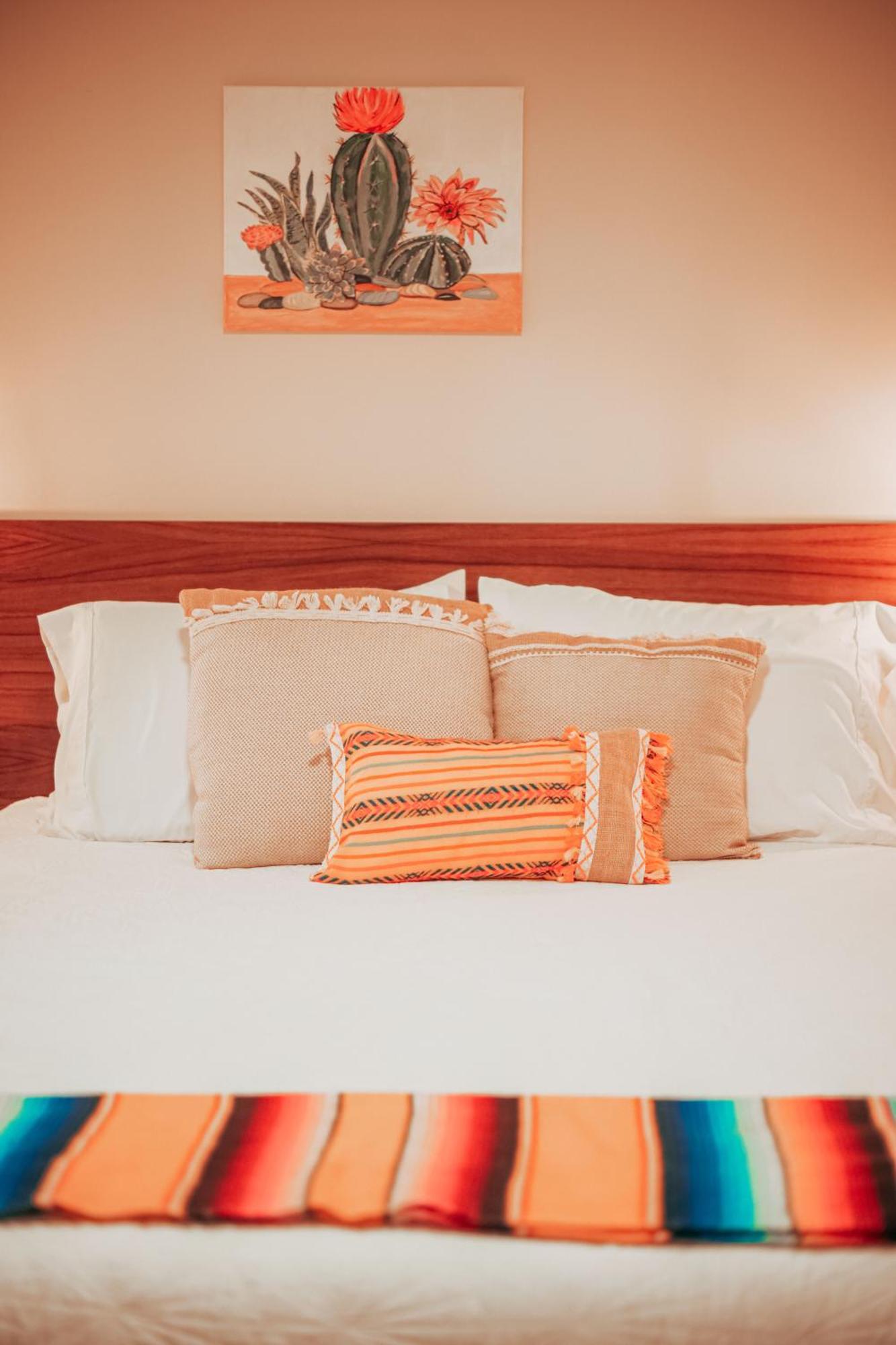 Vl Uno Bed and Breakfast Ενσενάντα Εξωτερικό φωτογραφία